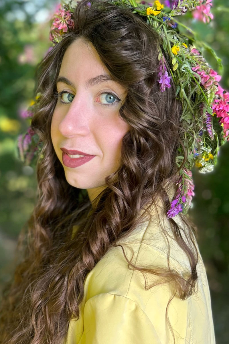 Hannah "Ro" Robinson