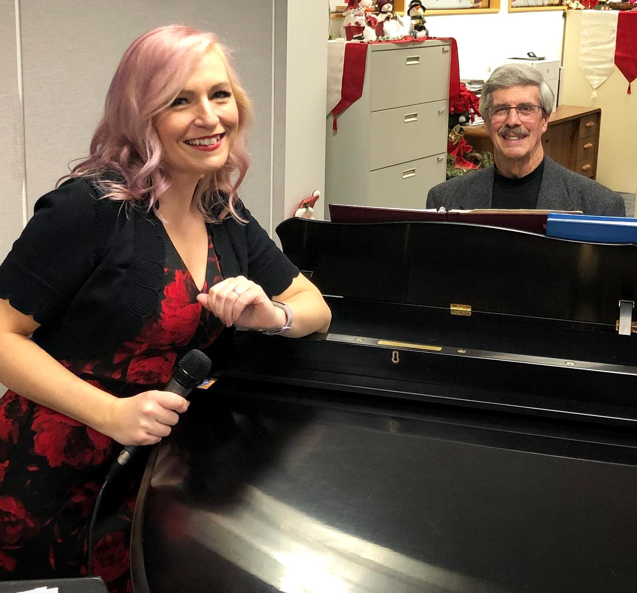 Vocalist with Piano for Hire